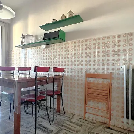 Πανσιόν Airport Rooms 3*